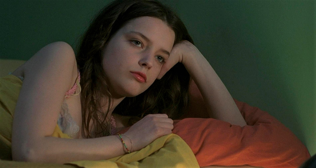 Roxane Mesquida dans À ma soeur !