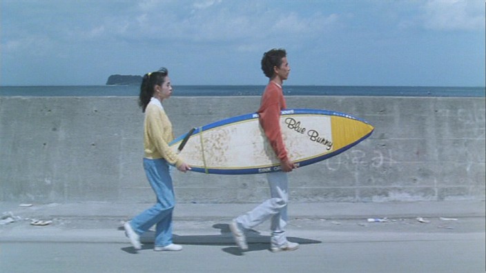 Claude Maki, Hiroko Ôshima dans A Scene at the Sea