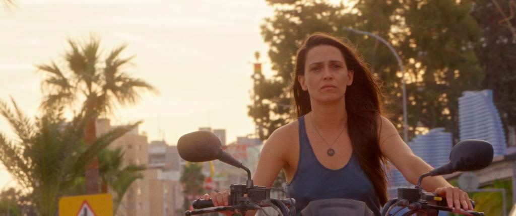 Mary Mina dans A Summer place