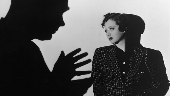 Sylvia Sidney dans Agent secret (Sabotage)