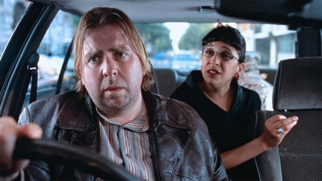 Timothy Spall, Kathryn Hunter dans All or nothing