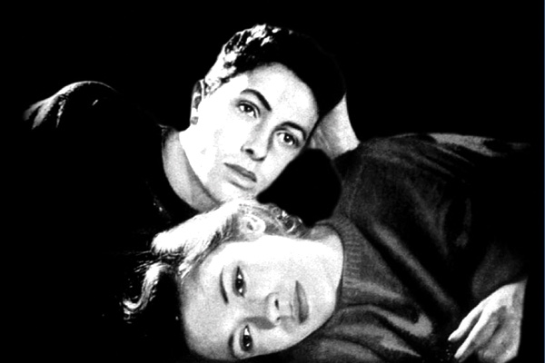 Farley Granger, Cathy O'Donnell dans Les Amants de la nuit