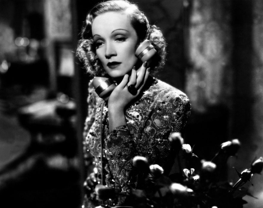 Marlene Dietrich dans Ange