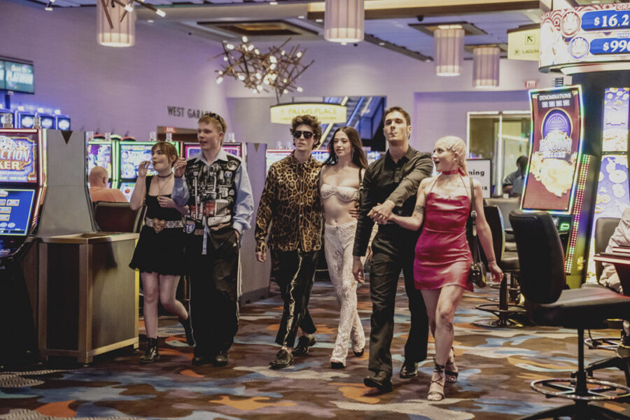 Afficher l'image Mikey Madison, Mark Eidelshtein