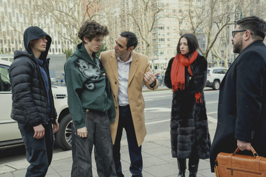 Afficher l'image Karren Karagulian, Yura Borisov, Mikey Madison, Mark Eidelshtein