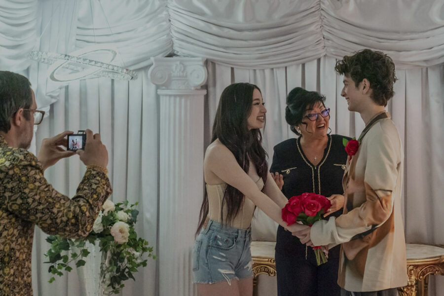 Afficher l'image Mikey Madison, Mark Eidelshtein