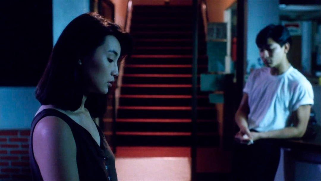 Andy Lau, Maggie Cheung dans As Tears Go By