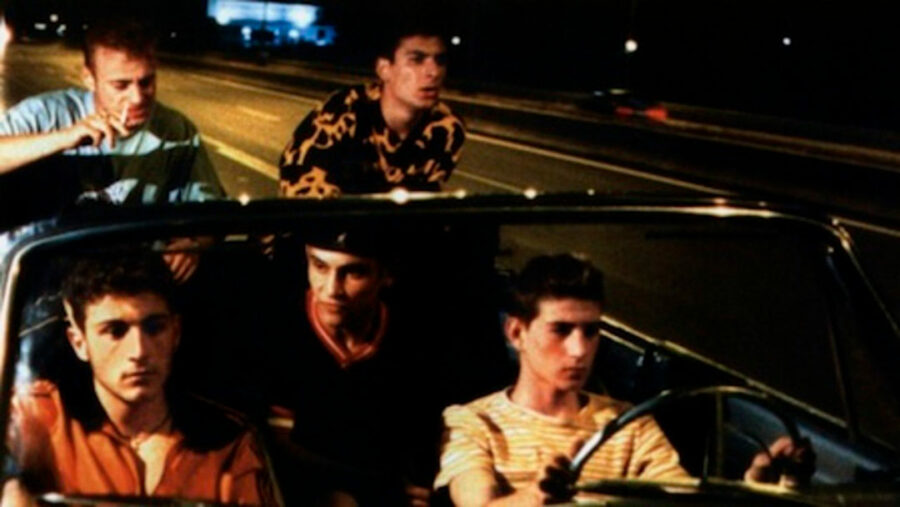 Afficher l'image au-bout-de-la-ville-01