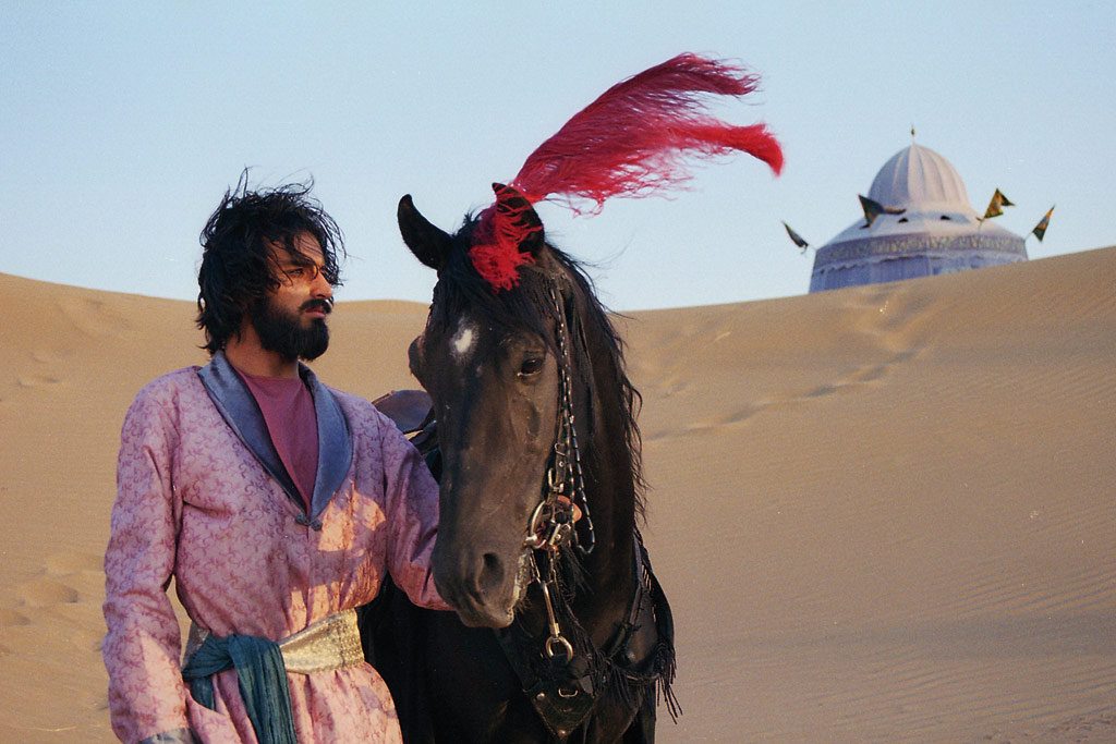 Parviz Shahinkhou dans Bab'Aziz, le prince qui contemplait son âme
