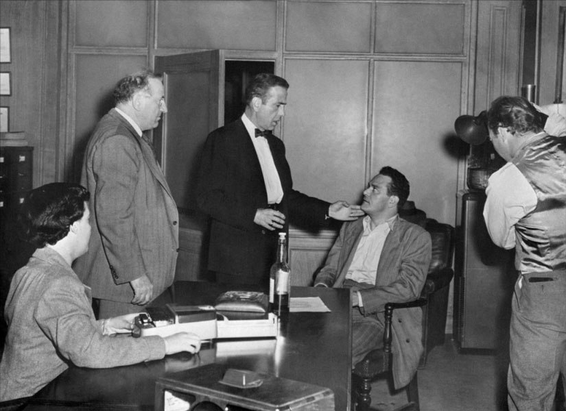 Humphrey Bogart dans Bas les masques
