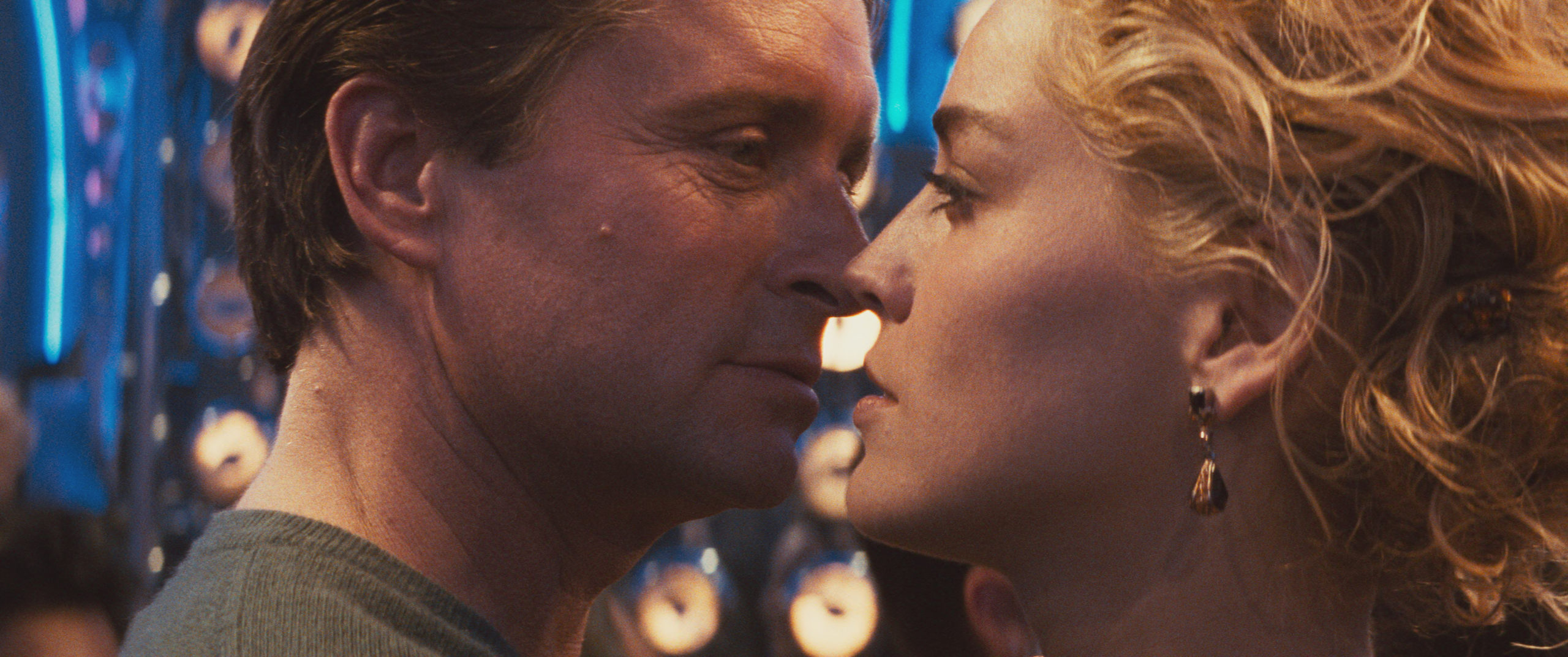 Michael Douglas, Sharon Stone dans Basic instinct