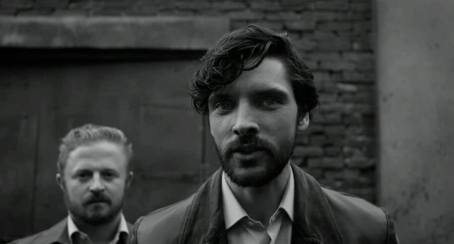 Afficher l'image Conor MacNeill, Colin Morgan