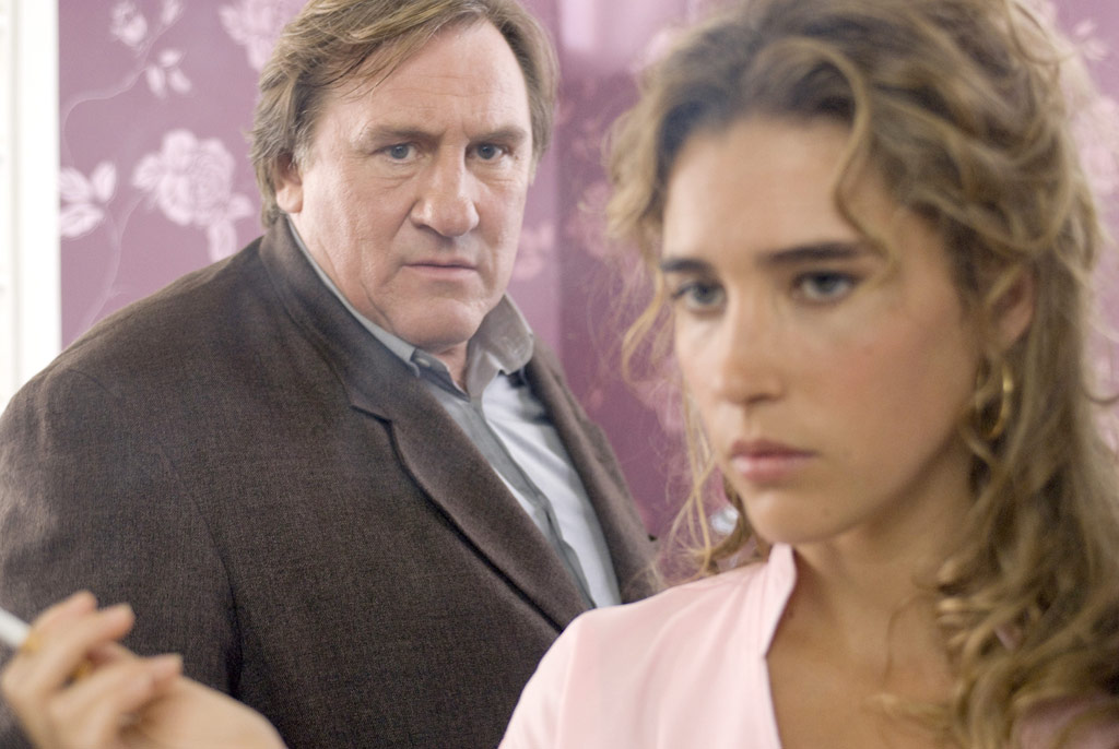 Gérad Depardieu, Vahina Giocante dans Bellamy