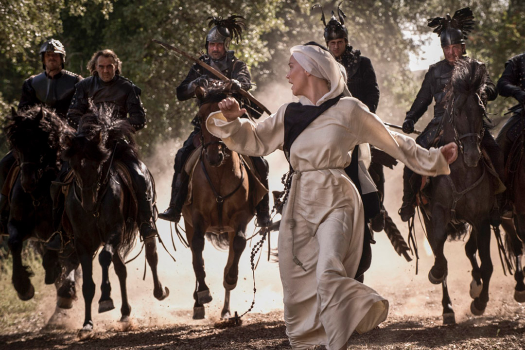 Virginie Efira dans Benedetta