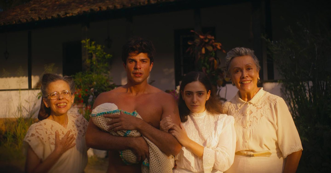 Analú Prestes, Diego Montez, Luiza Kosovski, Cristina Pereira dans Birthright