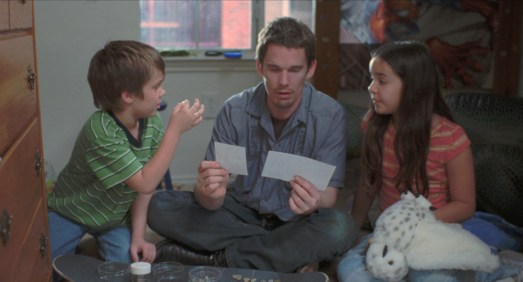 Ellar Coltrane, Ethan Hawke, Lorelei Linklater dans Boyhood