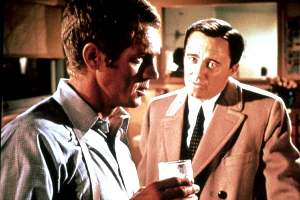 Steve McQueen, Robert Vaughn dans Bullitt