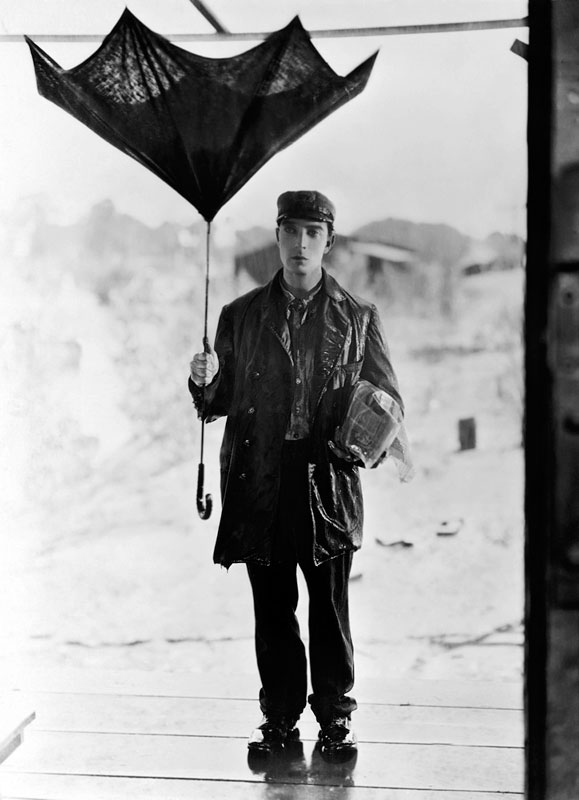 Buster Keaton dans Cadet d'eau douce