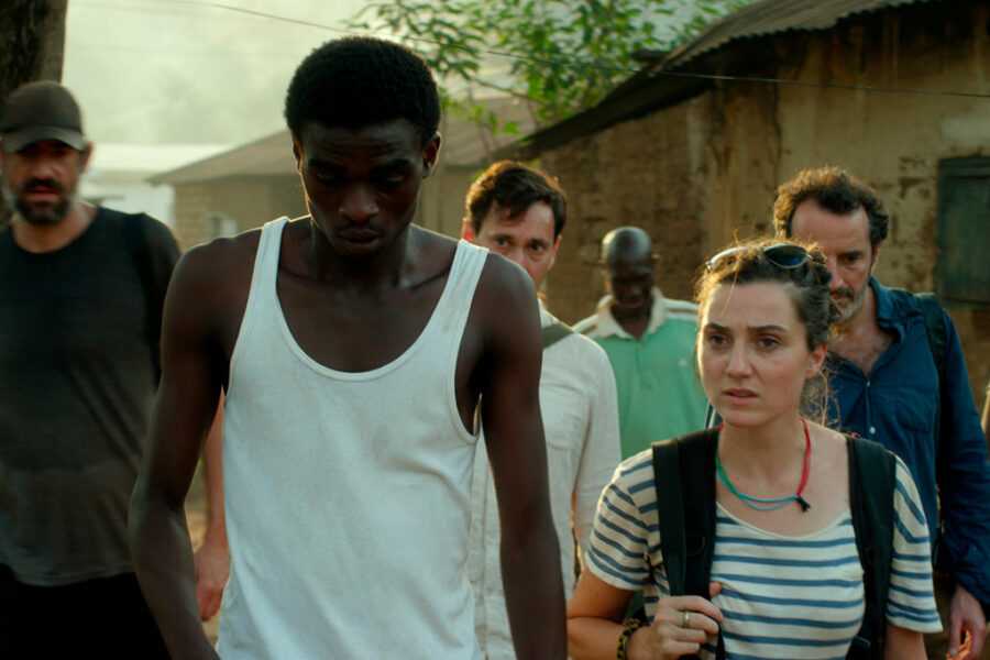 Afficher l'image Nina Meurisse, Fiacre Bindala