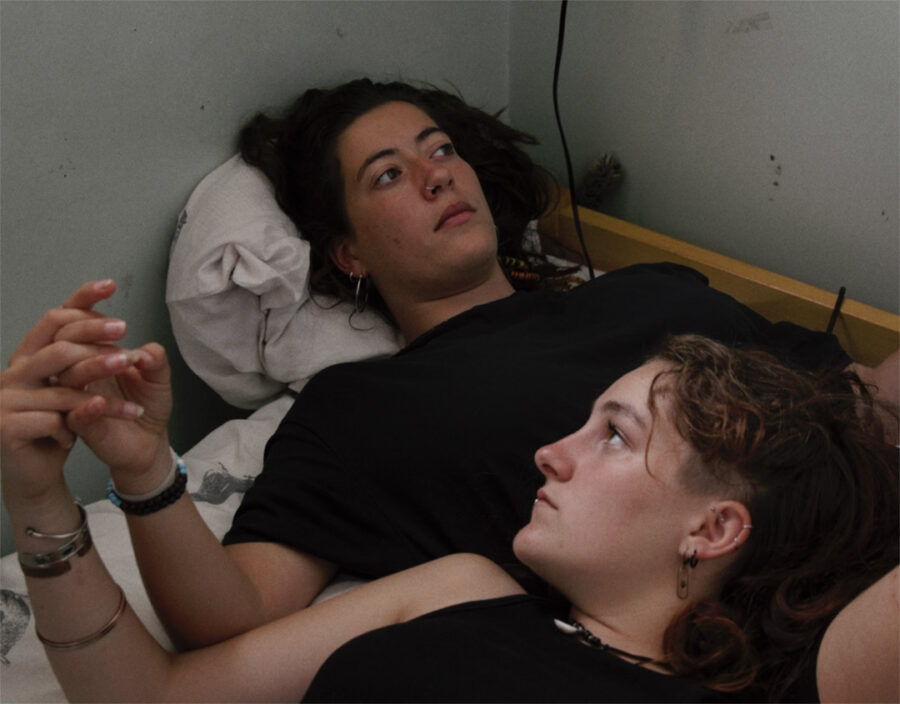 Afficher l'image ce-nest-quun-au-revoir-02