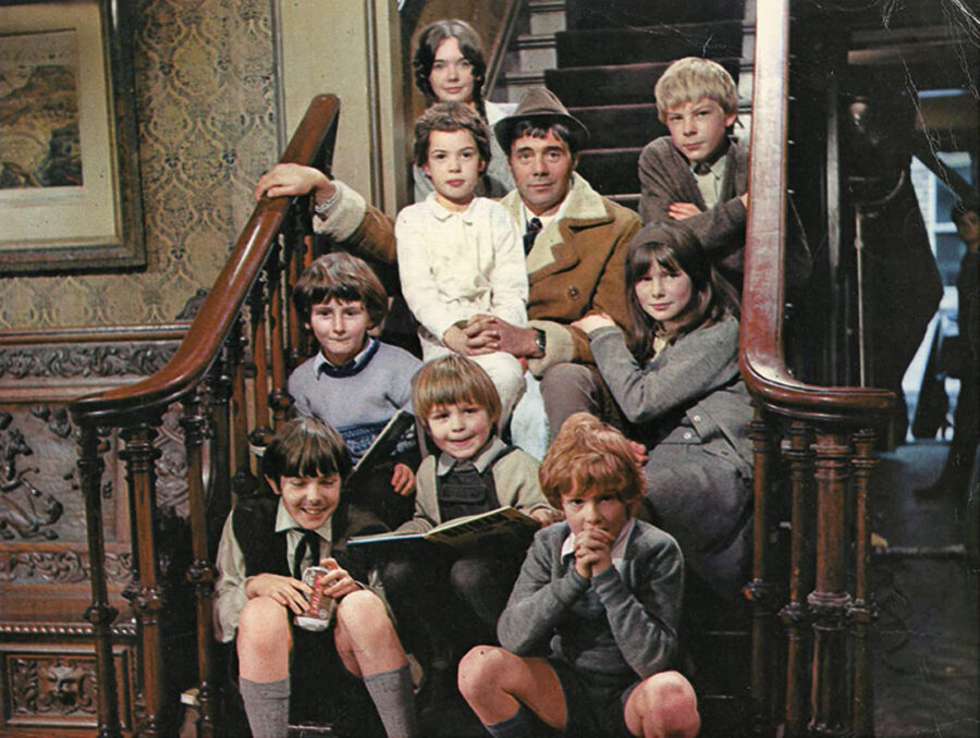 Afficher l'image Dirk Bogarde, Margaret Leclere, Pamela Franklin, John Gugolka, Gustav Henry, Mark Lester, Phoebe Nicholls, Parnum Wallace, Louis Sheldon Williams