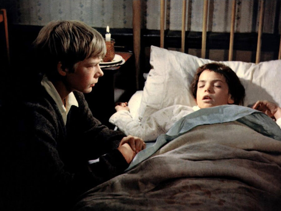 Afficher l'image Phoebe Nicholls, Louis Sheldon Williams