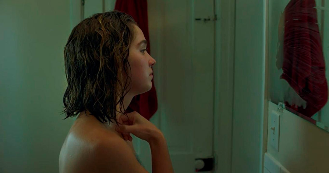 Haley Lu Richardson dans Columbus