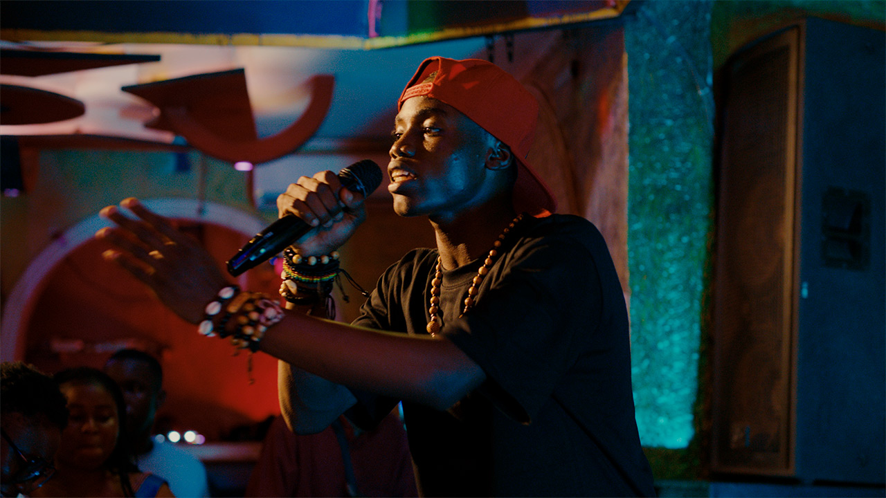 Bradley Fiomona dans Congo Boy