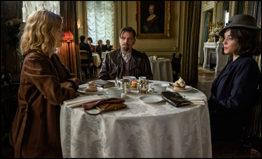 Afficher l'image Léa Drucker, Alice Isaaz, Clovis Cornillac