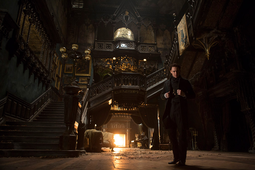 Tom Hiddleston dans Crimson Peak