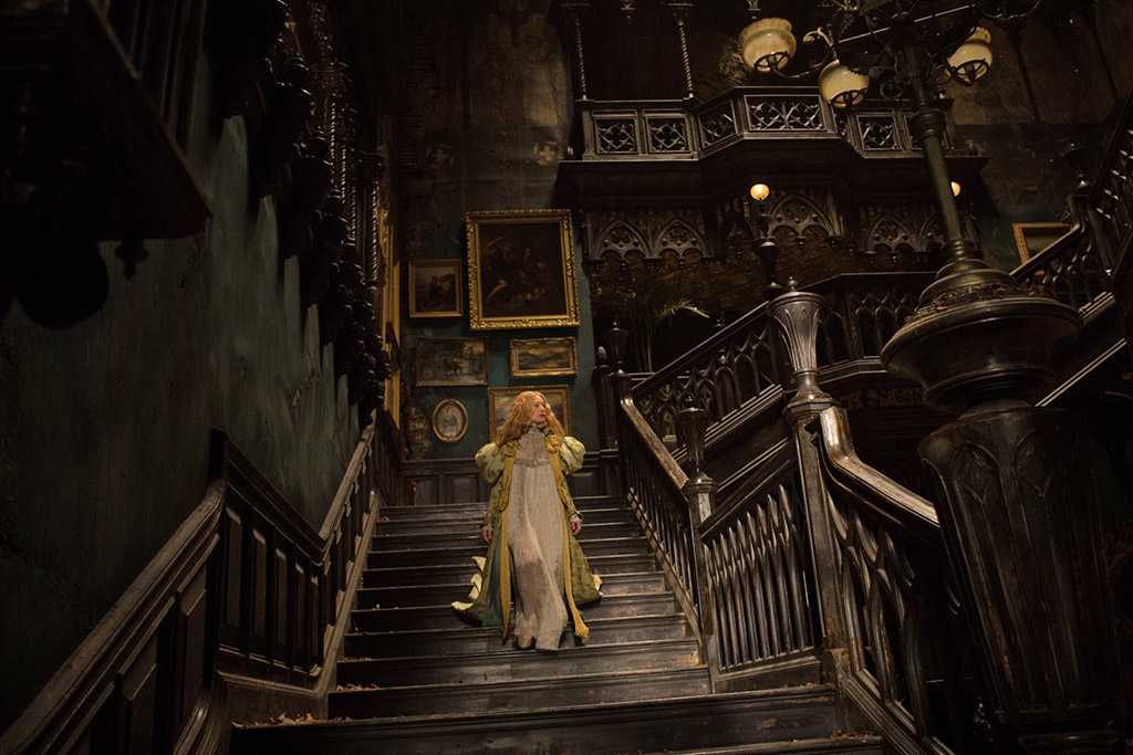 Mia Wasikowska dans Crimson Peak