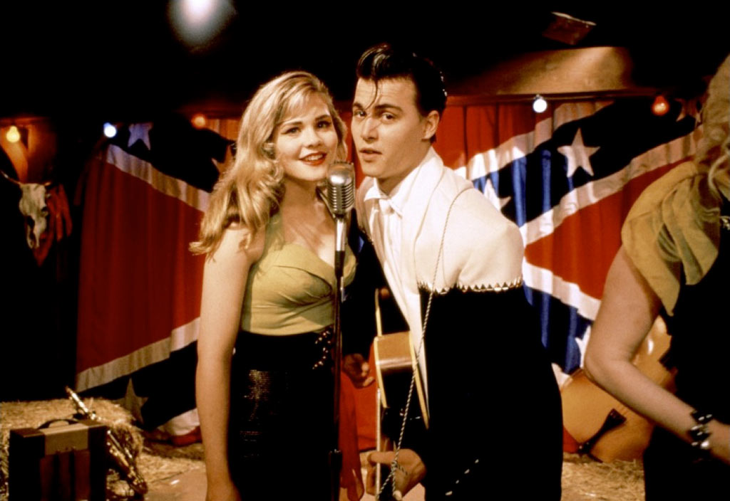 Johnny Depp, Amy Locane dans Cry-baby