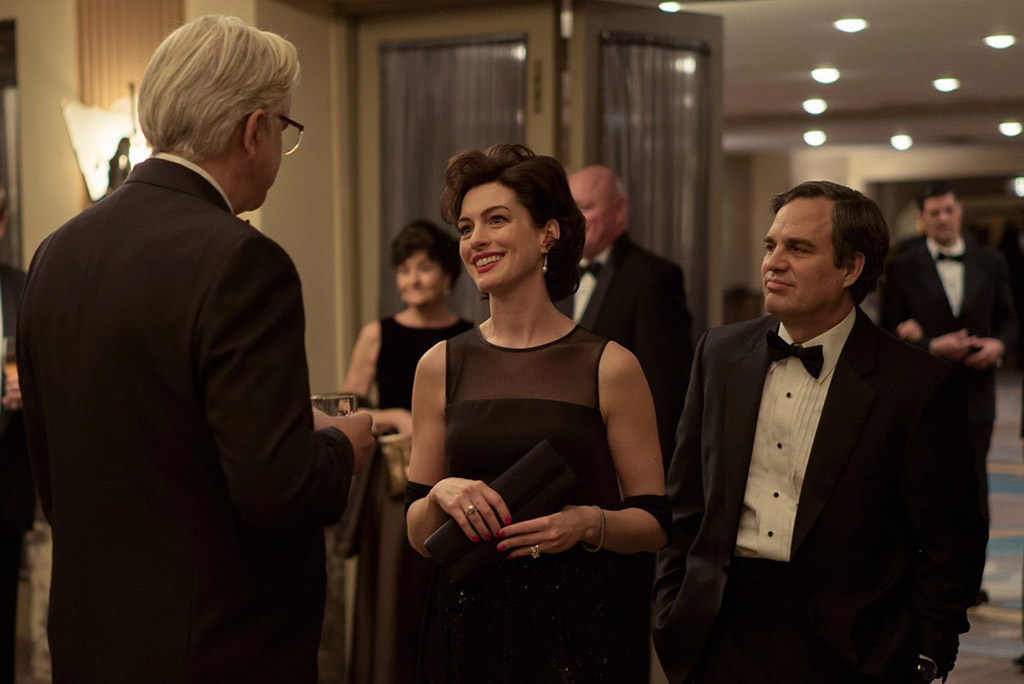 Mark Ruffalo, Anne Hathaway, Tim Robbins dans Dark waters