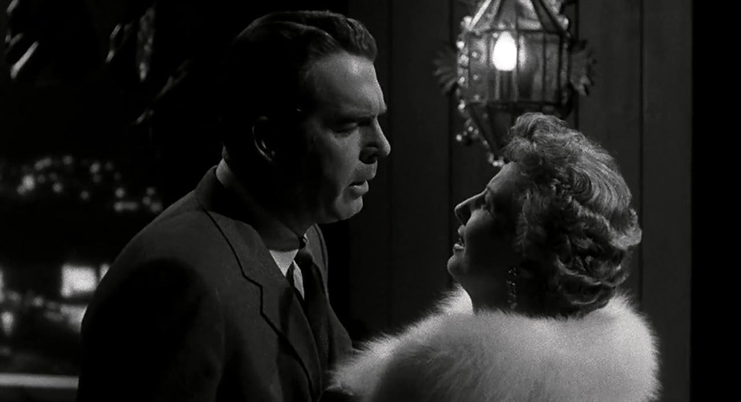 Barbara Stanwyck, Fred MacMurray dans Demain est un autre jour