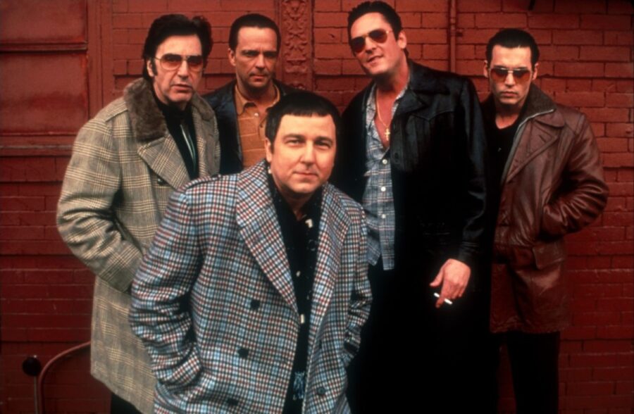 Afficher l'image Johnny Depp, Al Pacino, Michael Madsen, Bruno Kirby, James Russo