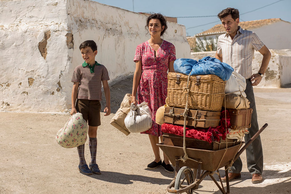 Asier Flores, César Vicente, Penélope Cruz dans Douleur et gloire