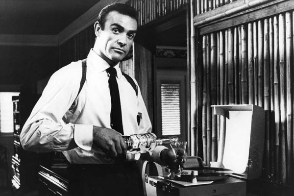 Sean Connery dans James Bond 007 contre Dr. No