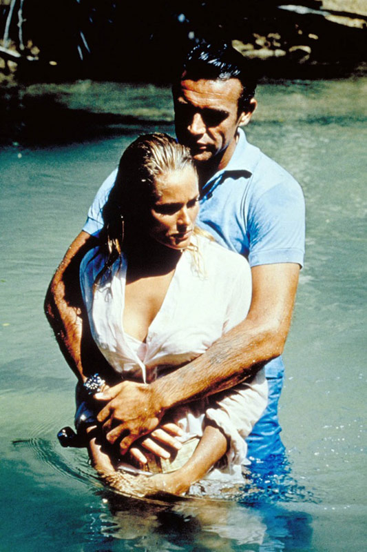 Sean Connery, Ursula Andress dans James Bond 007 contre Dr. No