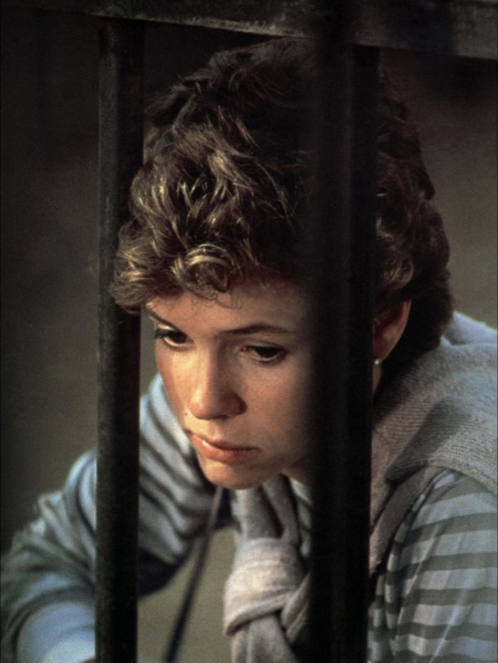 Kristy McNichol dans Dressé pour tuer (White Dog)