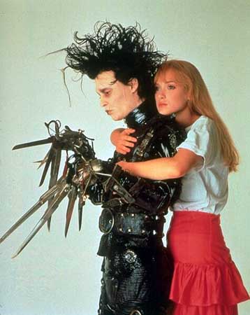 Johnny Depp, Winona Ryder dans Edward aux mains d’argent