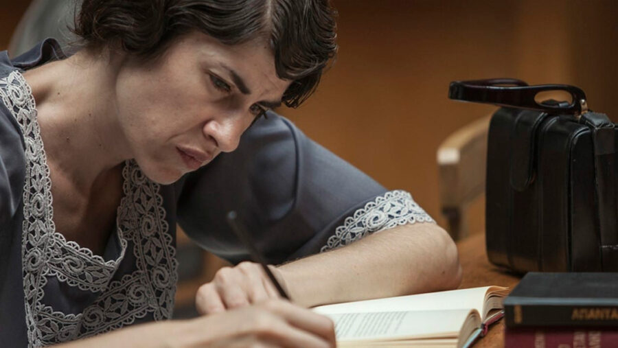 Afficher l'image Katia Goulioni