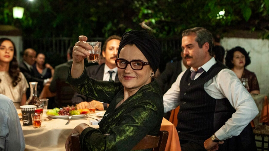 Afficher l'image Karyofyllia Karabeti