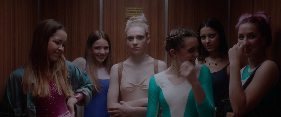 Afficher l'image electric-swan-01