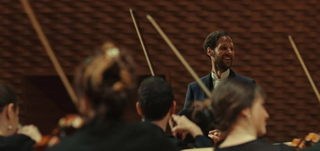 Benjamin Lavernhe dans En Fanfare