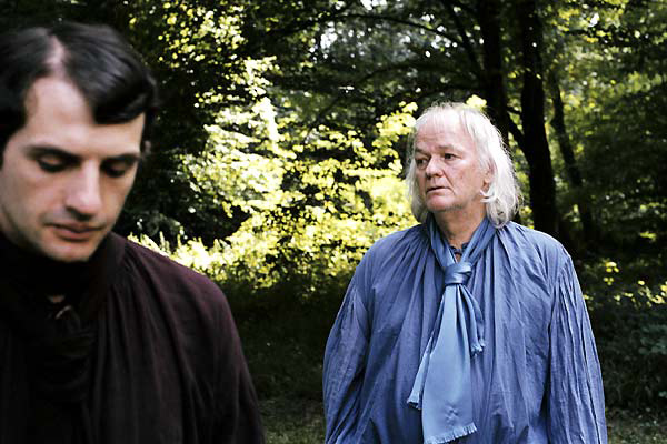 Lou Castel, Serge Bozon dans Etoile violette