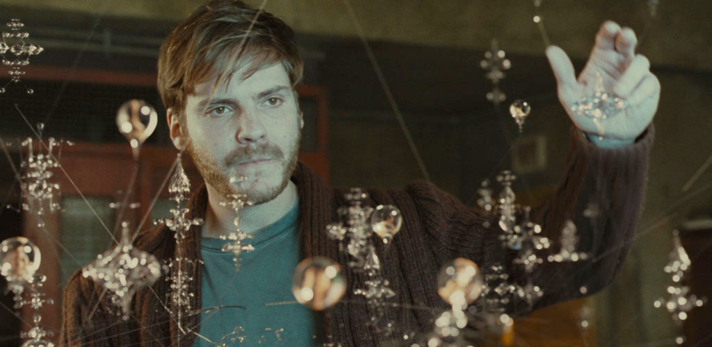 Daniel Brühl dans Eva