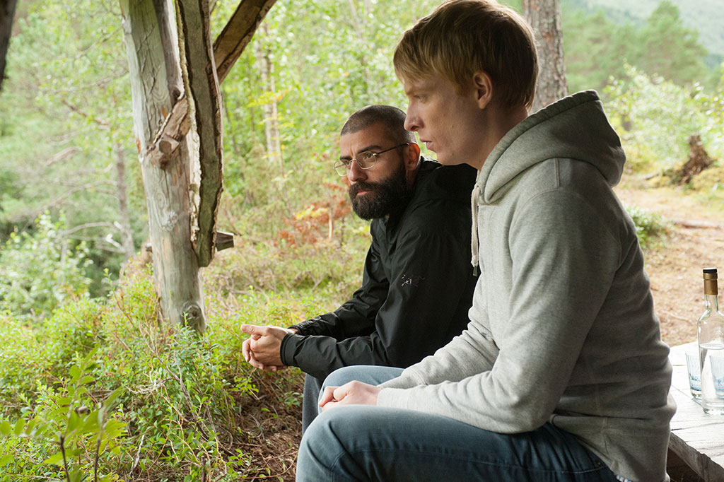 Oscar Isaac, Domhnall Gleeson dans Ex Machina