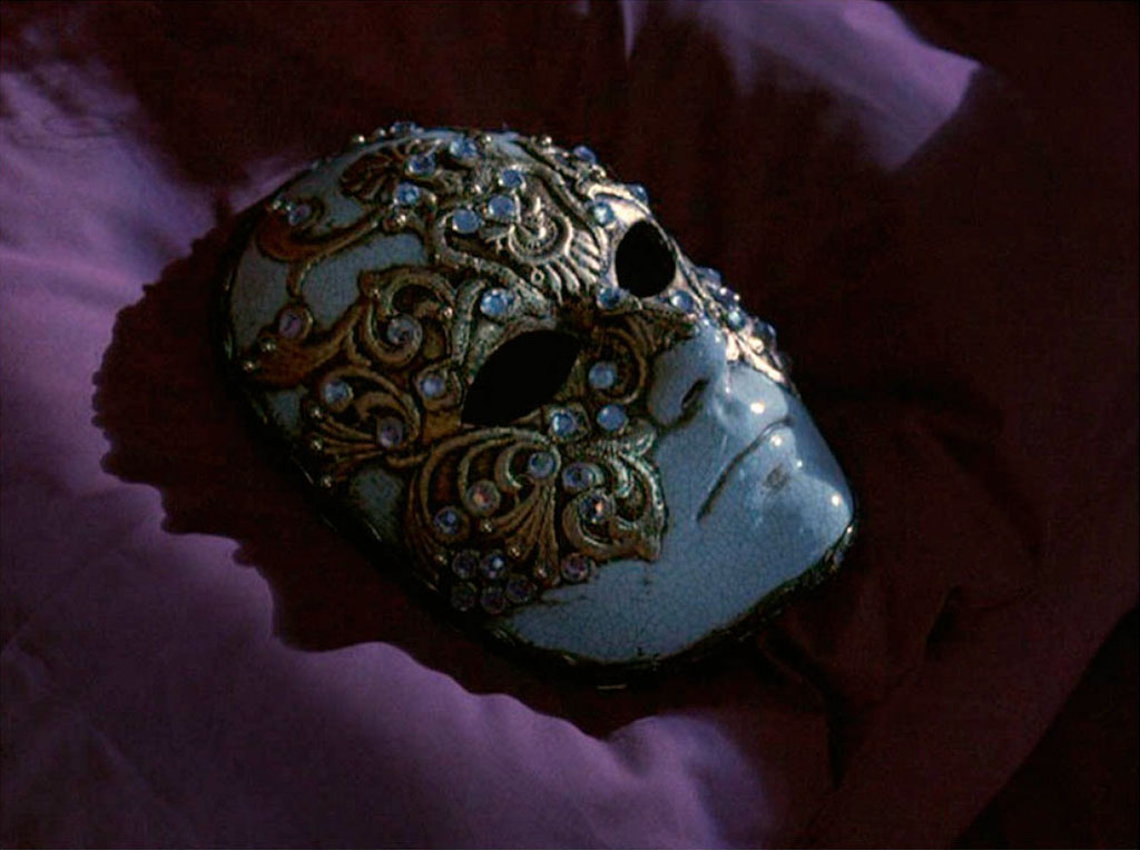 Eyes wide shut