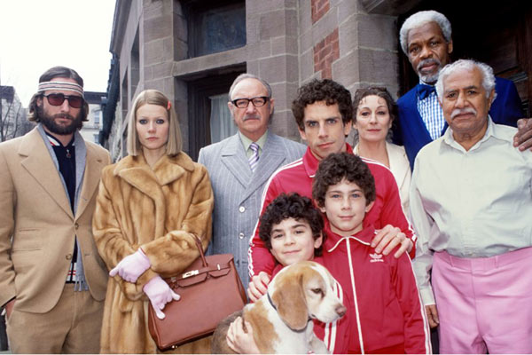 Luke Wilson, Gwyneth Paltrow, Gene Hackman, Anjelica Huston, Danny Glover et Ben Stiller dans La famille tenenbaum