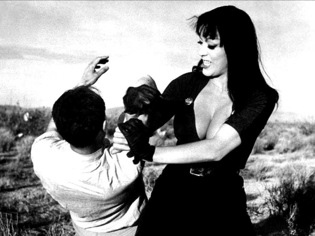 Tura Satana dans Faster, pussycat ! Kill ! Kill !